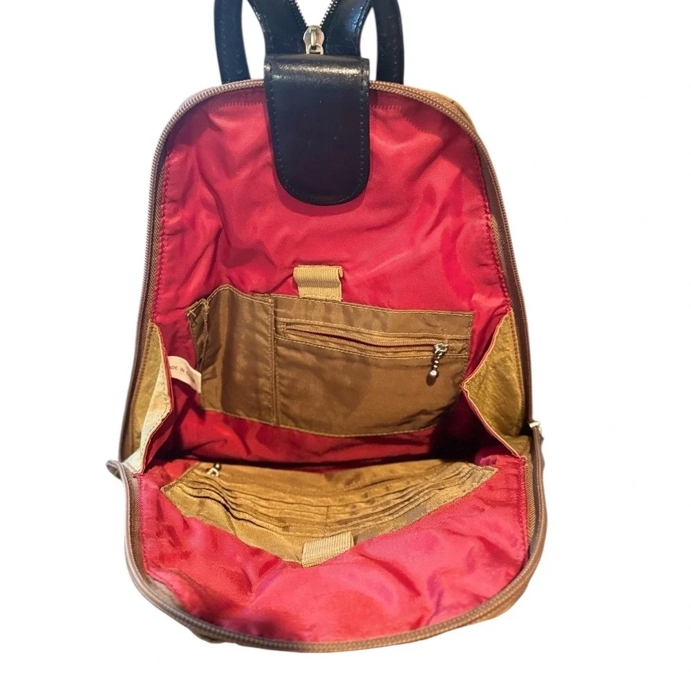 Baggallini Tan Crinkle Nylon Convertible Backpack Sling Bag‎ Organizer Purse